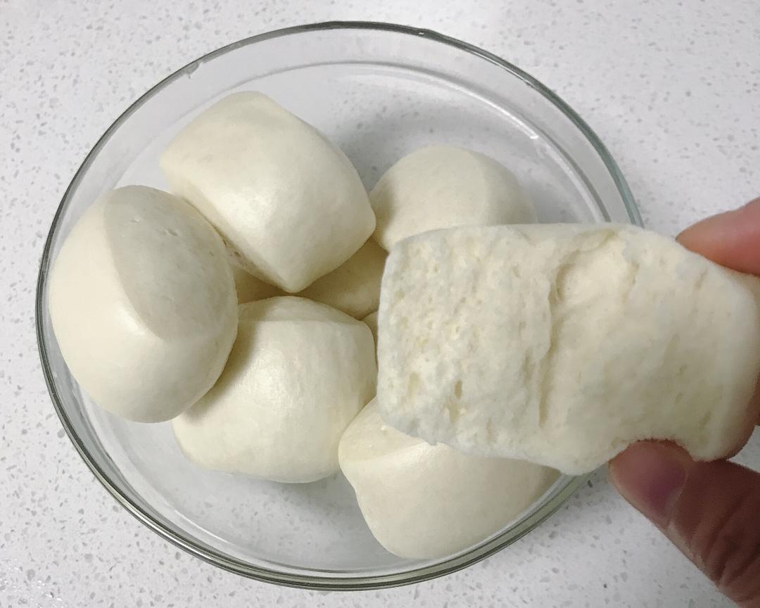 手揉面团牛奶白馒头