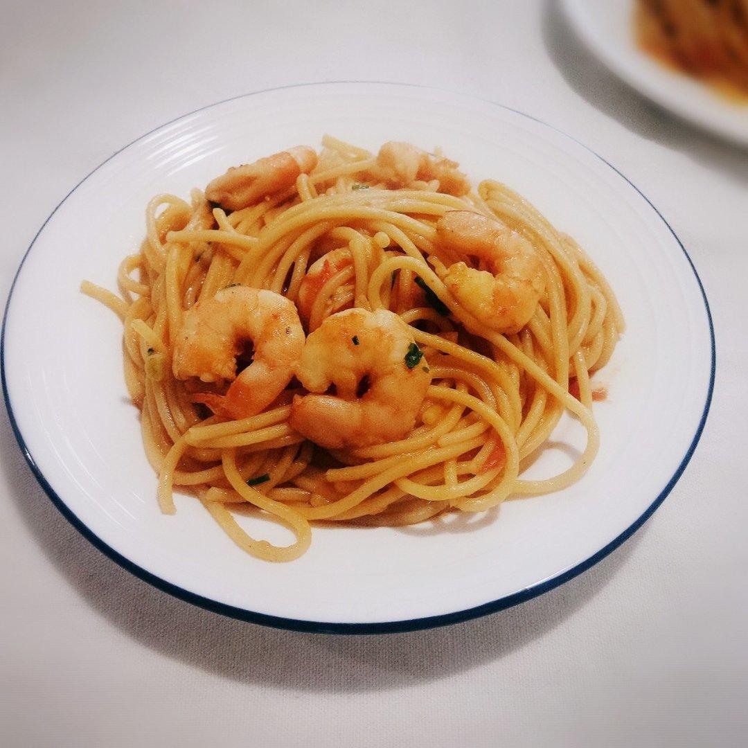 虾仁番茄意大利面
