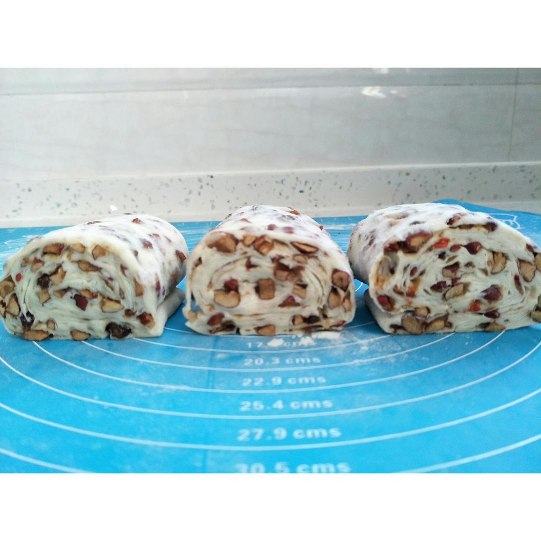 红糖桂圆红枣千层馒头