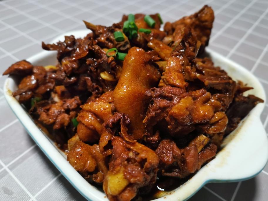 酱油焖鸡