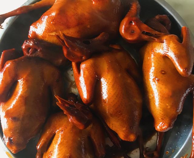 广东名菜-豉油王乳鸽的做法