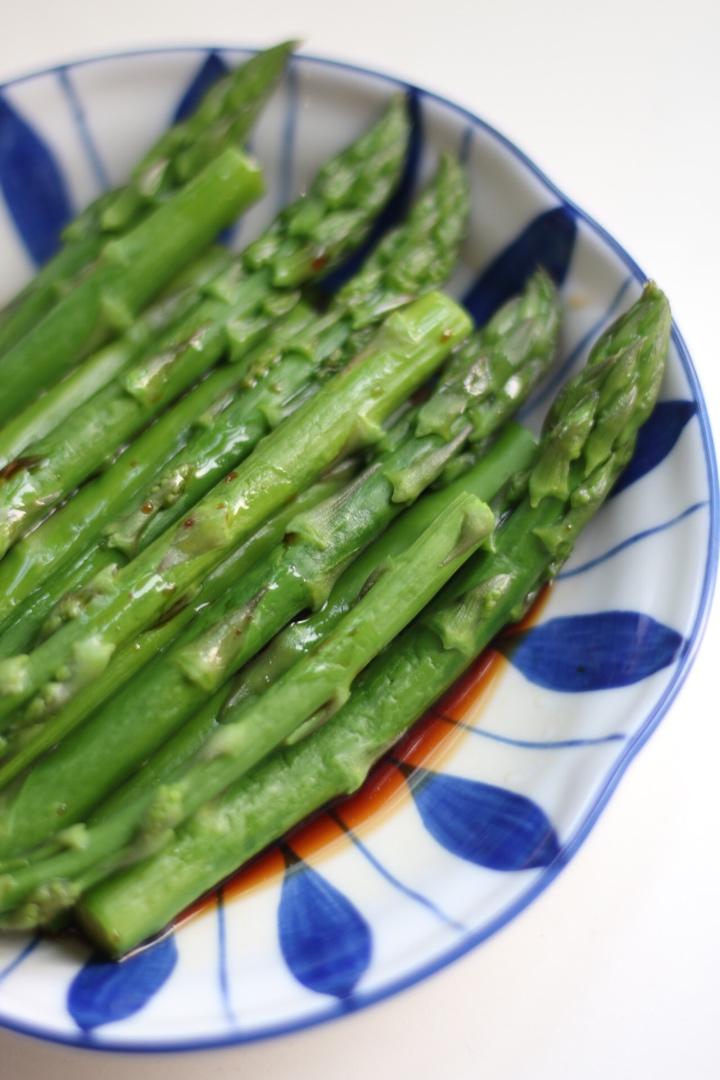 豌豆麻麻1220做的家常菜~一笋(芦笋)两吃