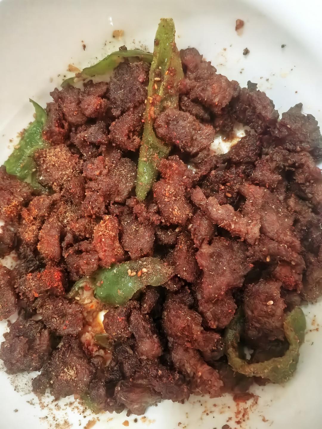 我做的蒜香孜然牛肉粒完爆烧烤店！！