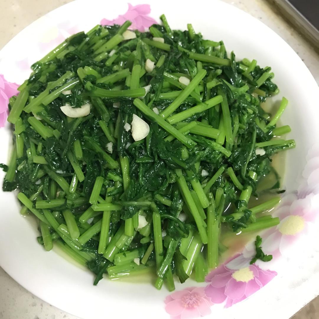 清炒茼蒿