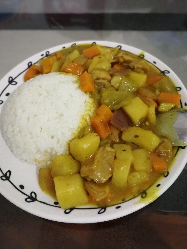 咖喱鸡肉饭