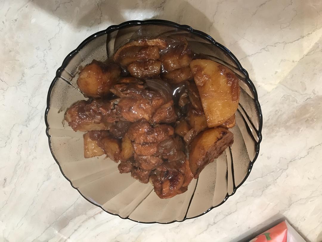 土豆洋葱炖翅根