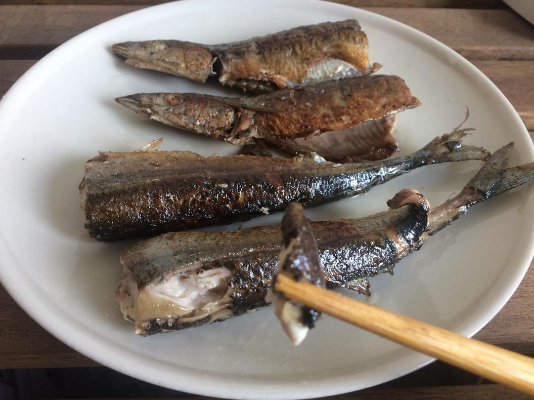 盐煎秋刀鱼