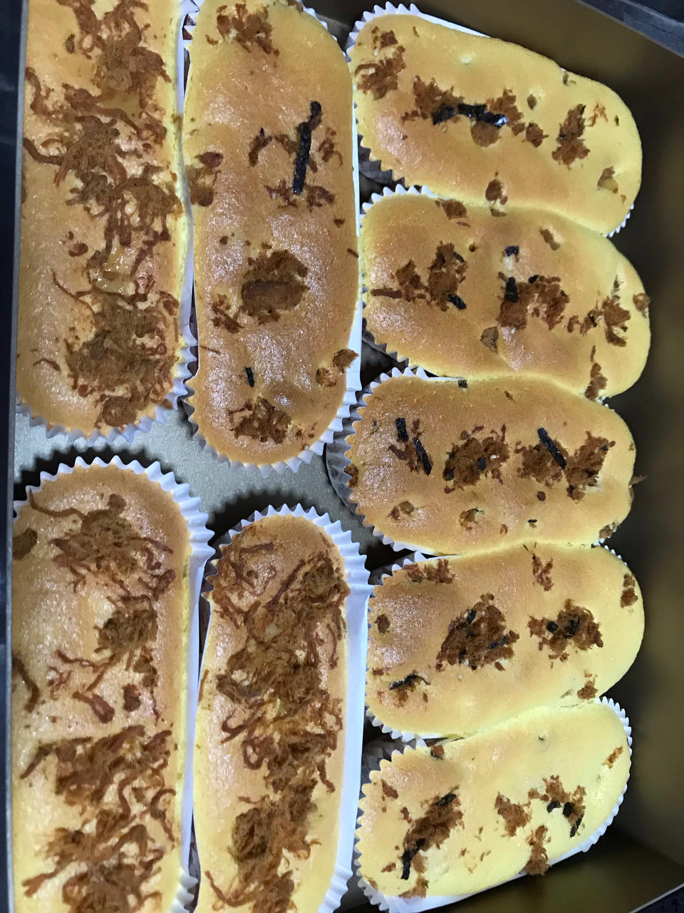 万用方子‼️口感滋润的酸奶&肉松沙拉夹心小蛋糕🍰