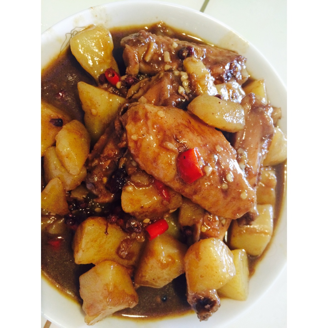 土豆炖鸡翅（快手零失败）