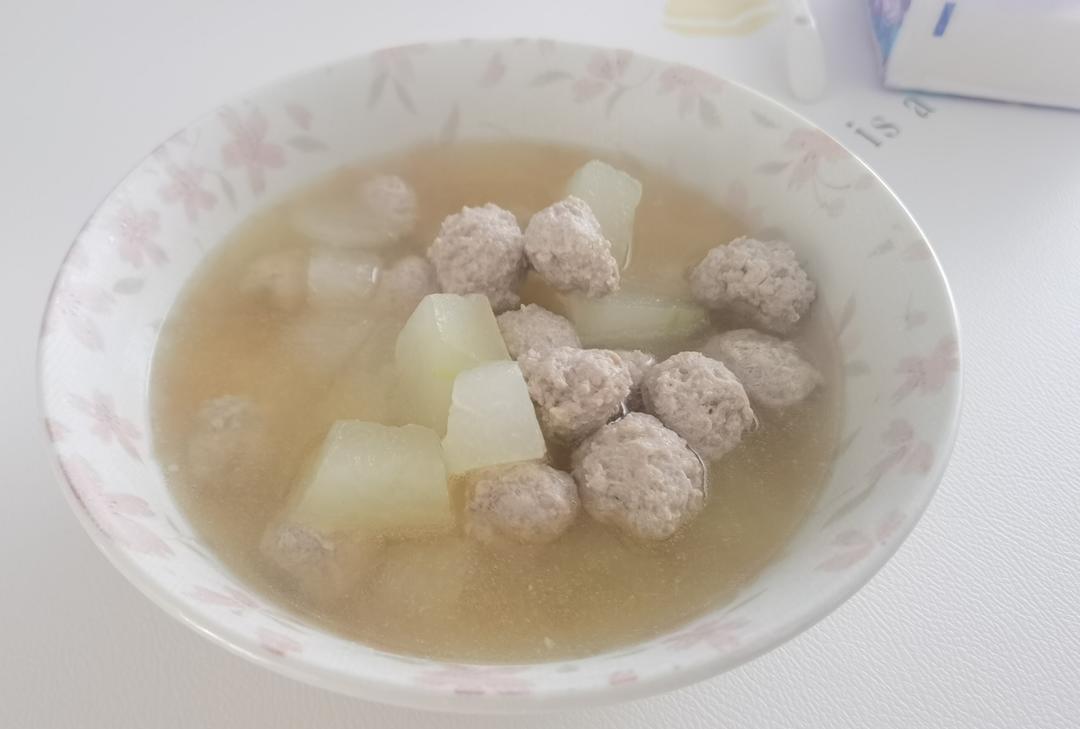 巨鲜美的冬瓜丸子汤