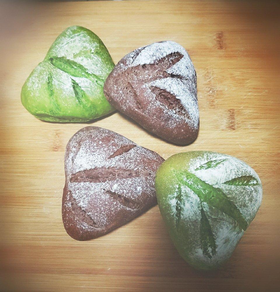 抹茶豆沙奶酪软欧包