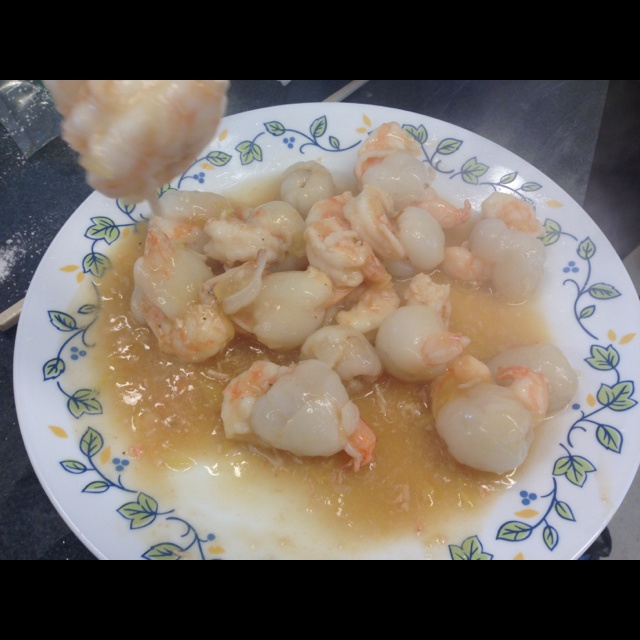 荔枝虾球