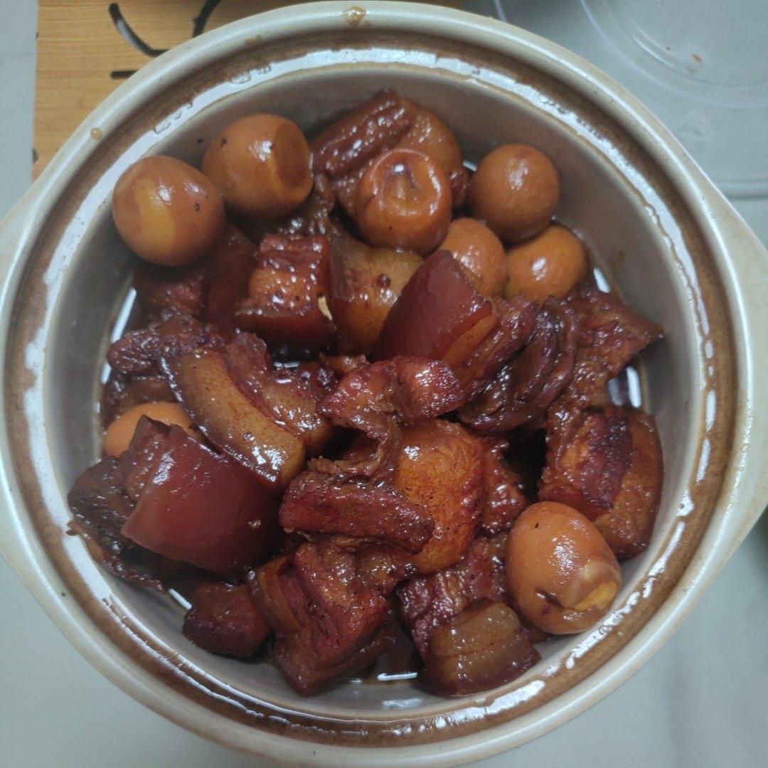 加了鹌鹑蛋后，这盘红烧肉，美味的逆天啦——鹌鹑蛋烧肉（孔瑶食谱）