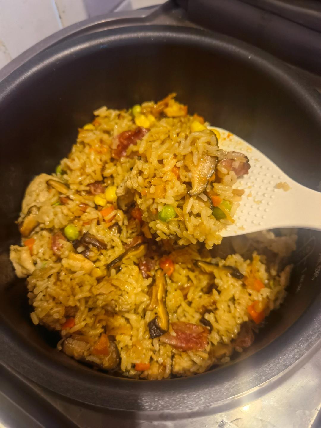 把陈乔恩吃哭的焖饭，我一口气连吃3碗，学会后再也不想吃外卖了