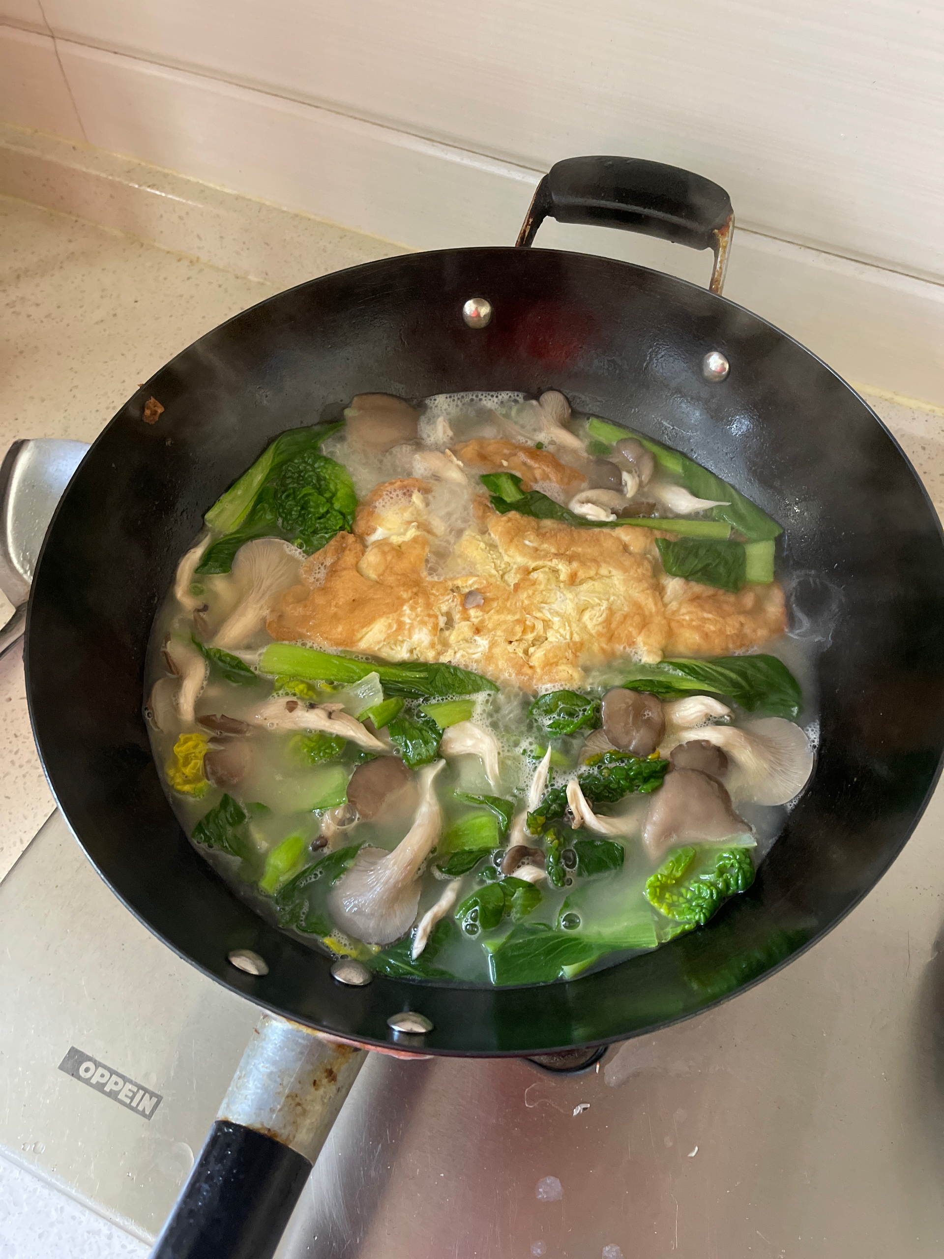 厨师长教你：“香菇白菜汤”的家常做法，简单易学营养美味