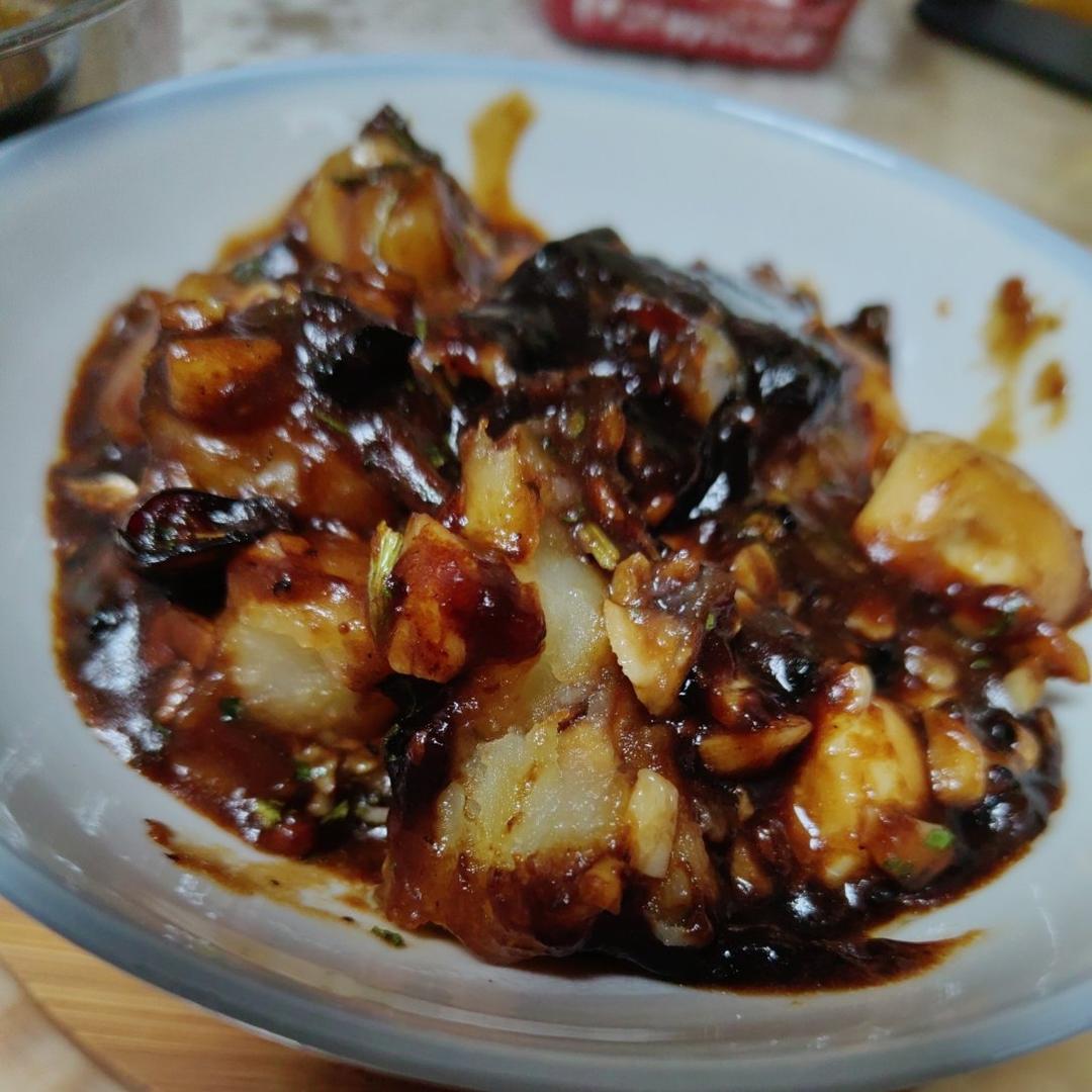 🔥巨下饭，软糯入味！比肉还好吃的红烧土豆