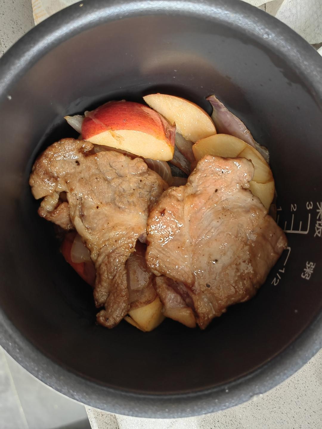 超好吃的苹果🍎焖猪扒！