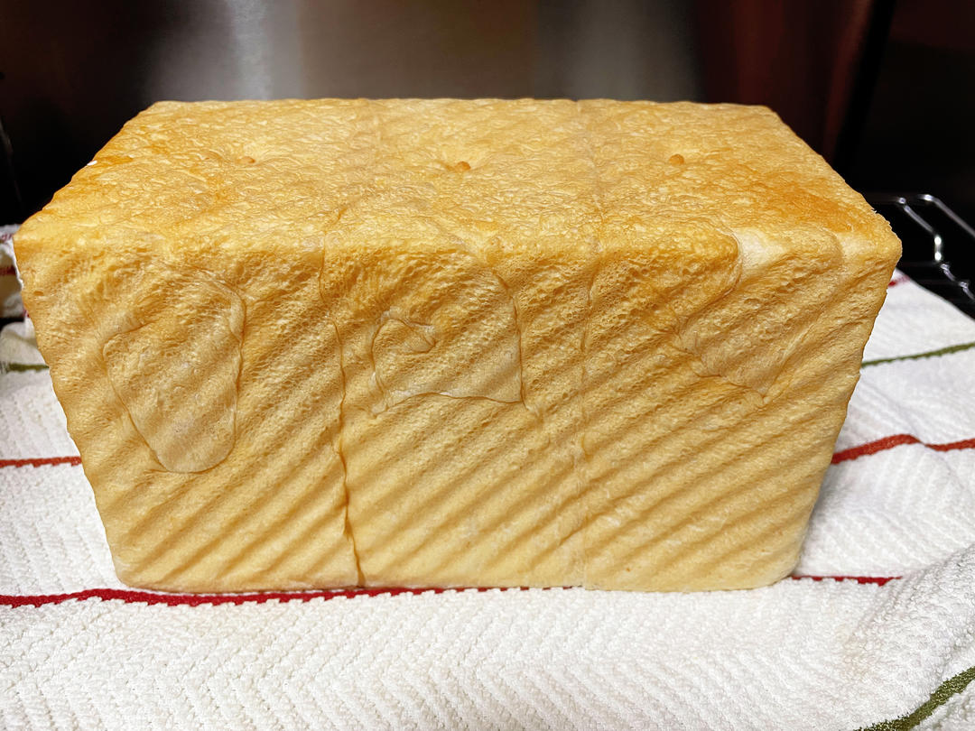 软到拿不起来的生吐司