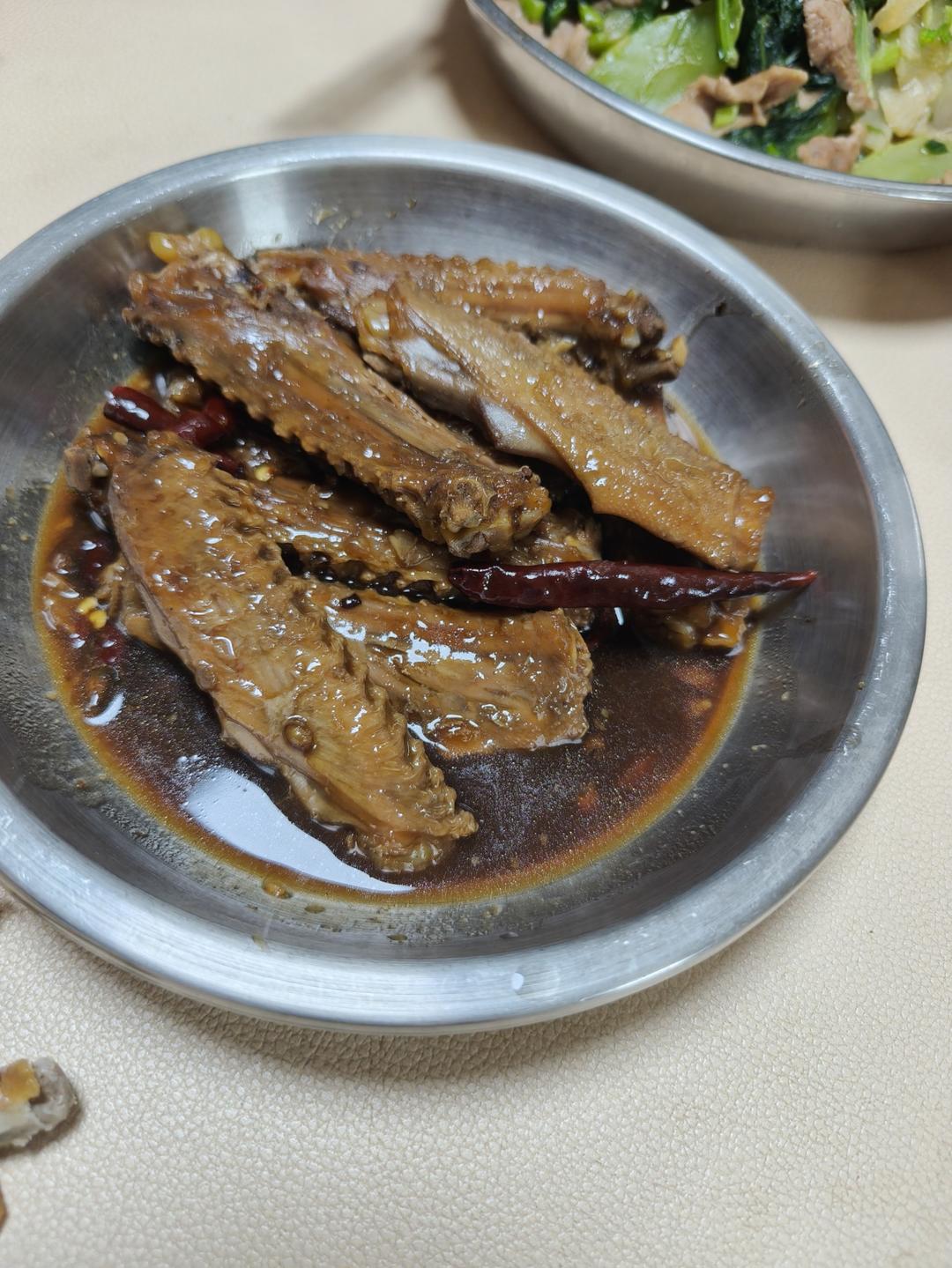 美味鸭翅膀