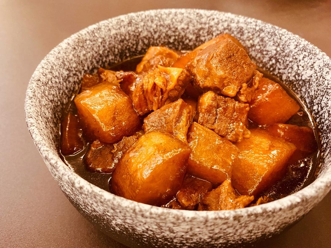 红焖牛腩萝卜