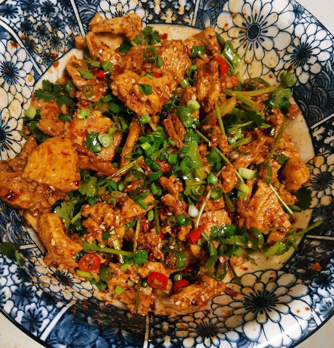 鸡胸肉这样做分分钟光盘！香辣过瘾超下饭