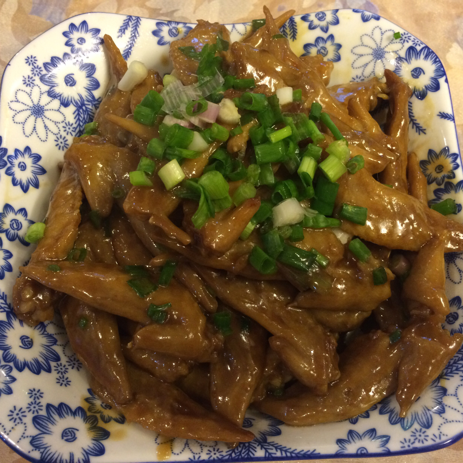 卤鸡翼尖