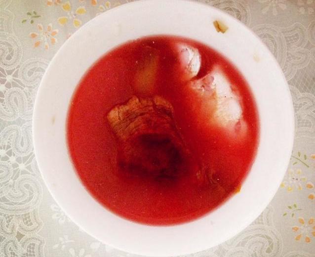 红菇炖鱼汤的做法