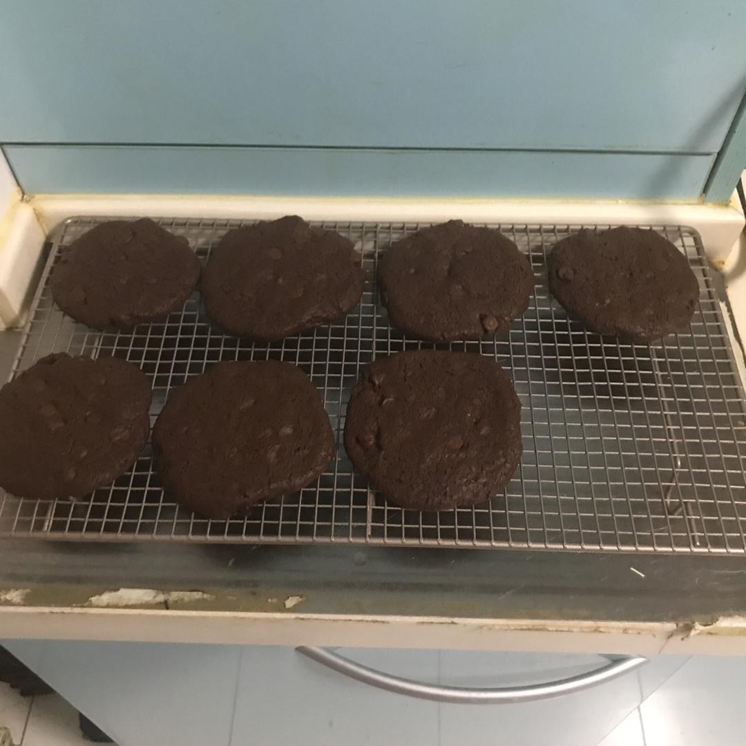 三重巧克力曲奇饼干 Triple Chocolate Cookies