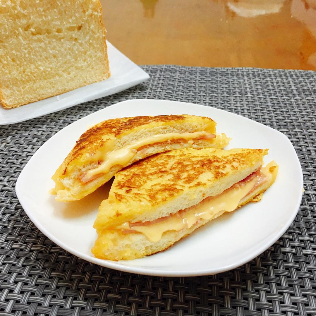 十分钟快手早餐【港式火腿西多士】