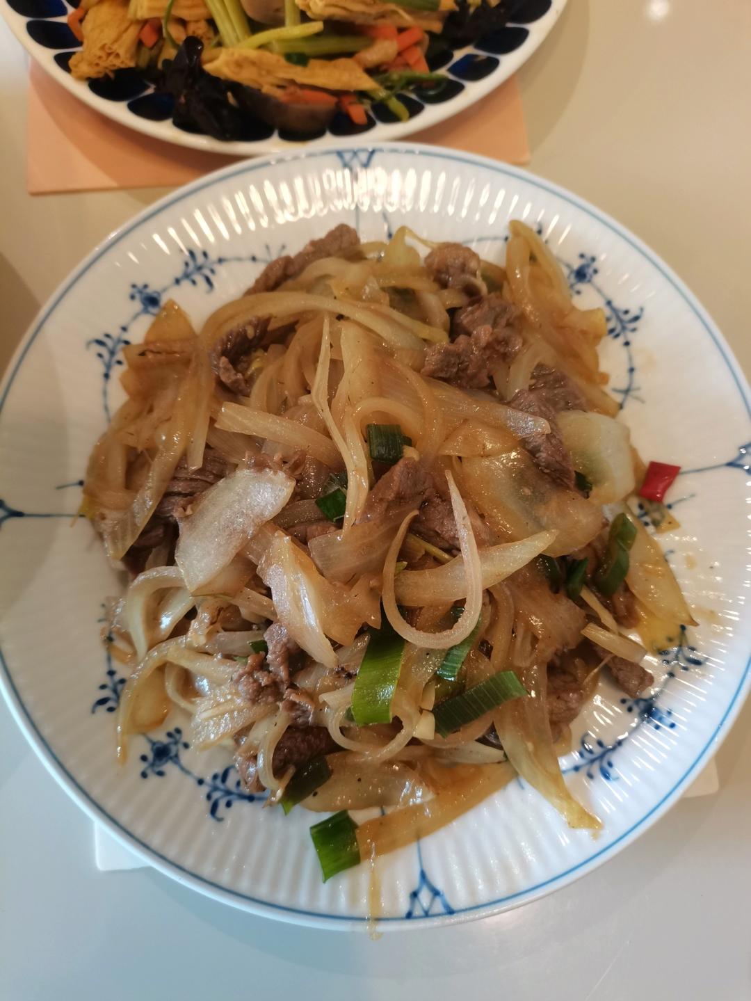 洋葱小牛排