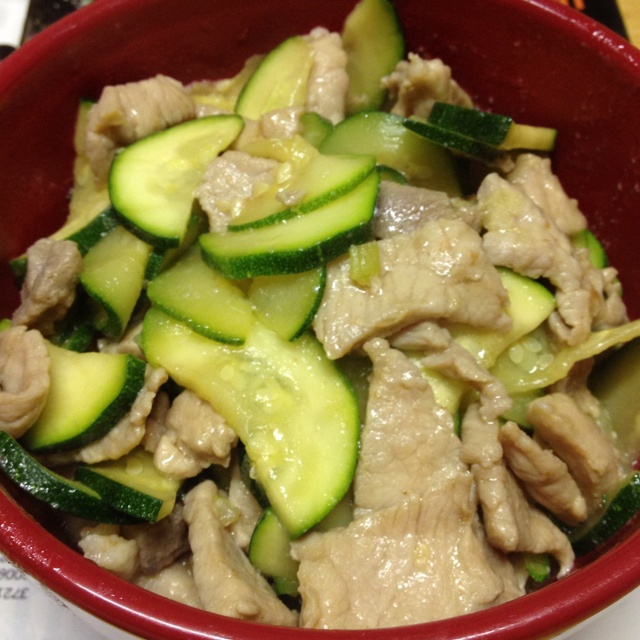 西葫芦炒肉片