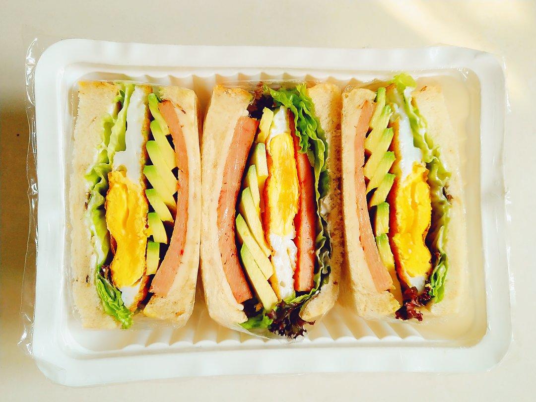 ins上超火的沼サン（沼三明治）