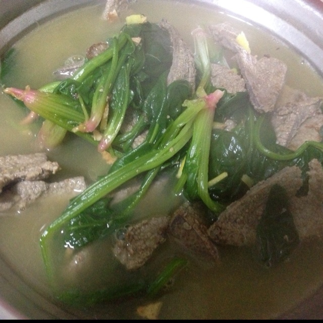 菠菜猪肝汤