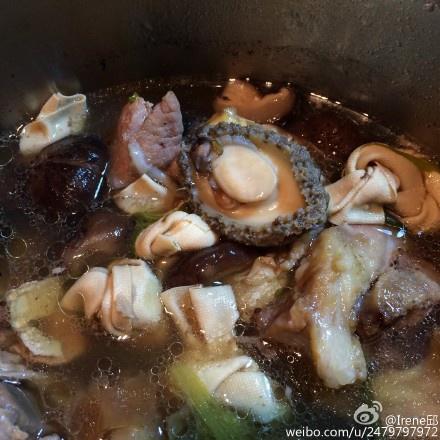 肉排小鲍鱼煲汤的做法