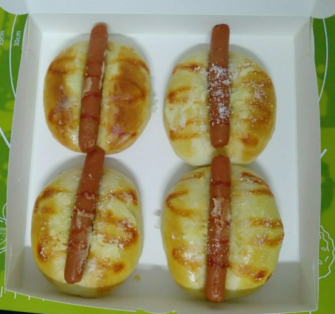 火腿肠面包