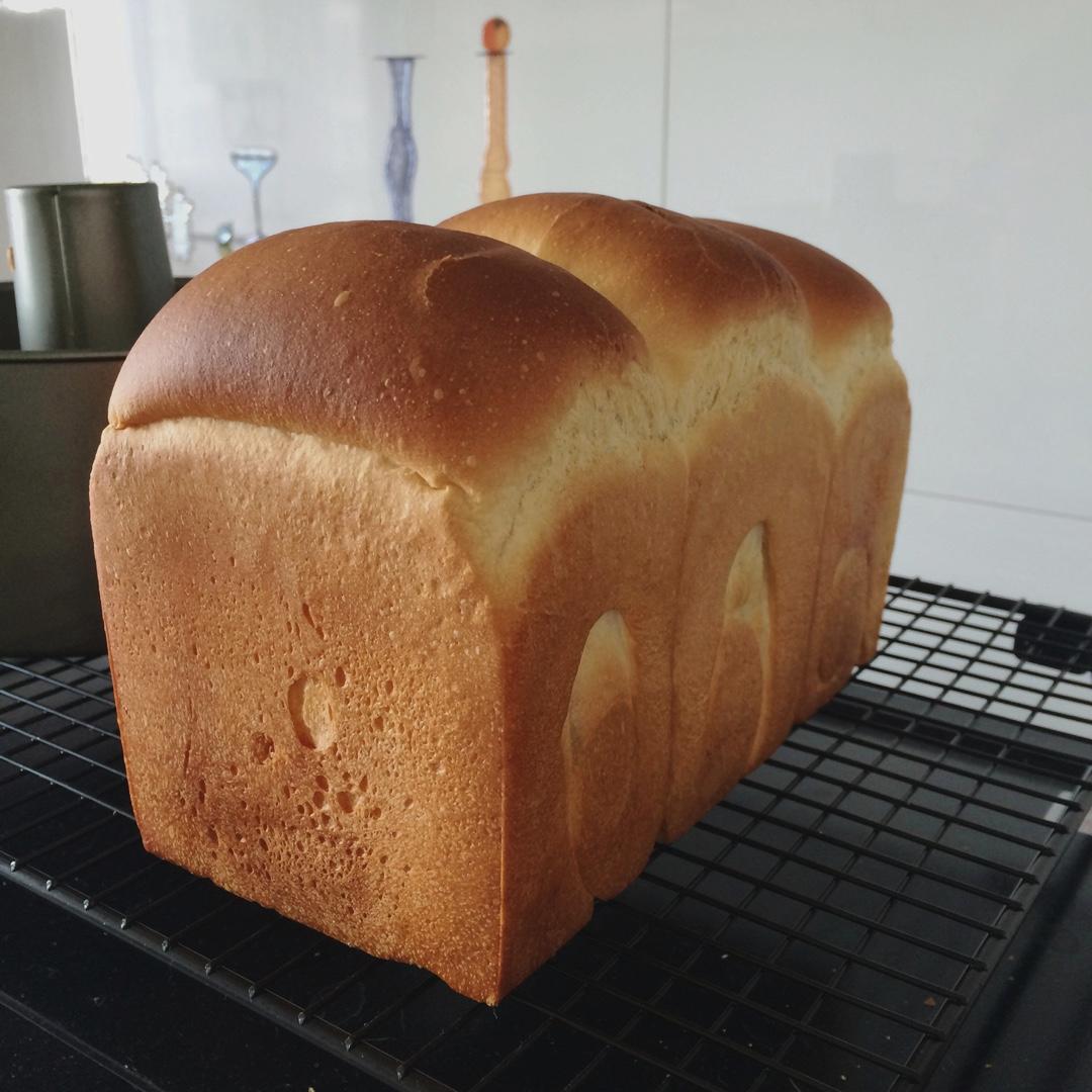 乳清白吐司~冷藏发酵