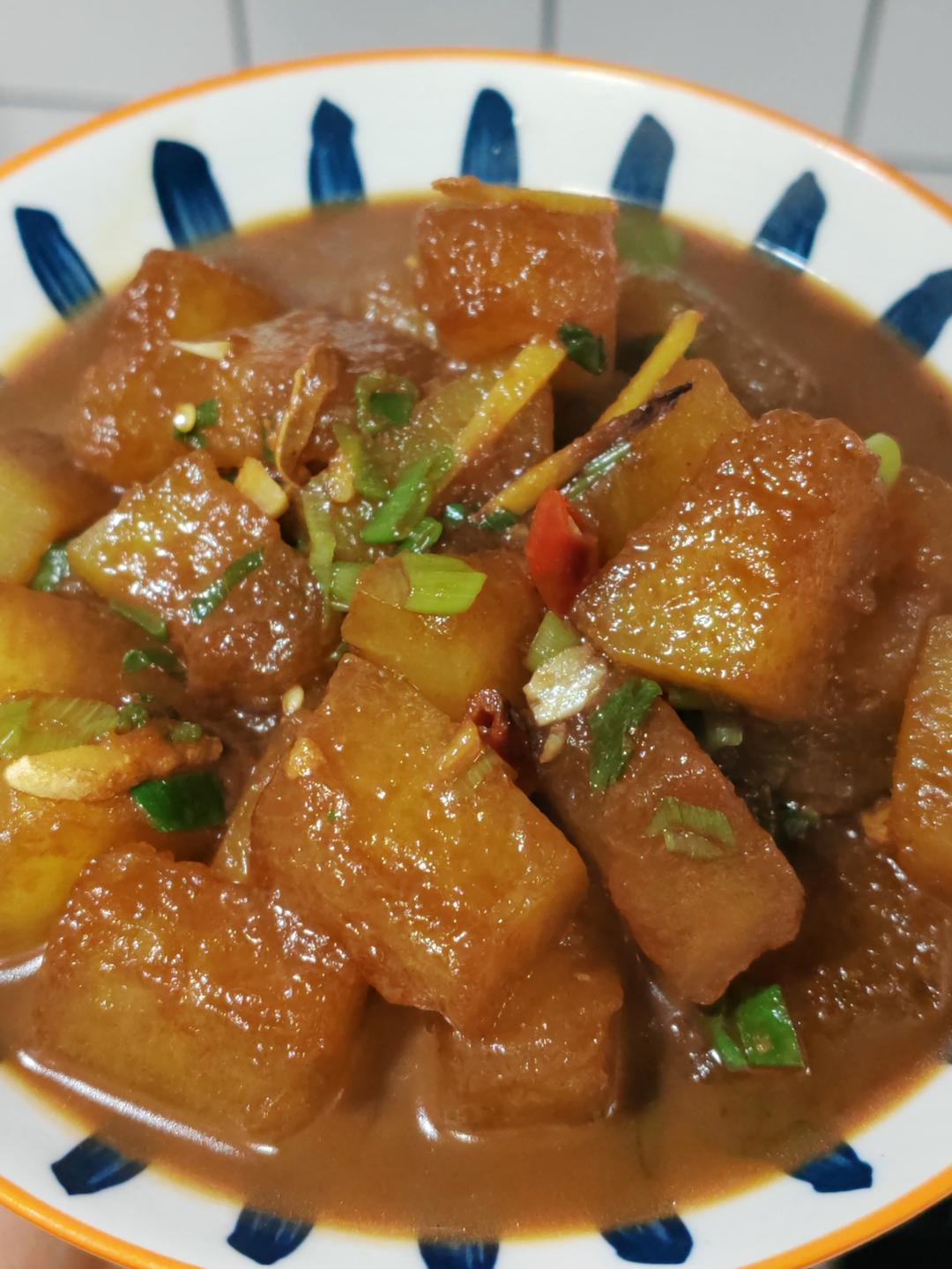 红烧冬瓜最完美做法，不加一滴水，瞬间秒杀红烧肉