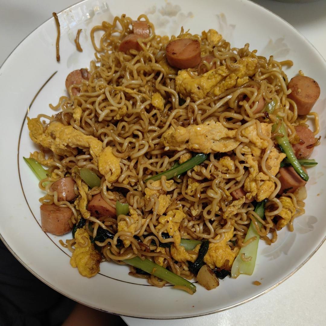 秒杀路边摊的炒方便面