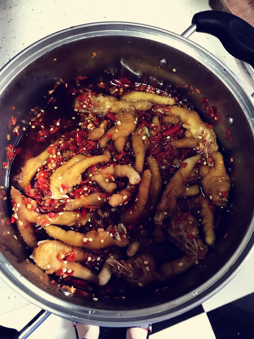 绝对不会后悔的酸辣鸡爪