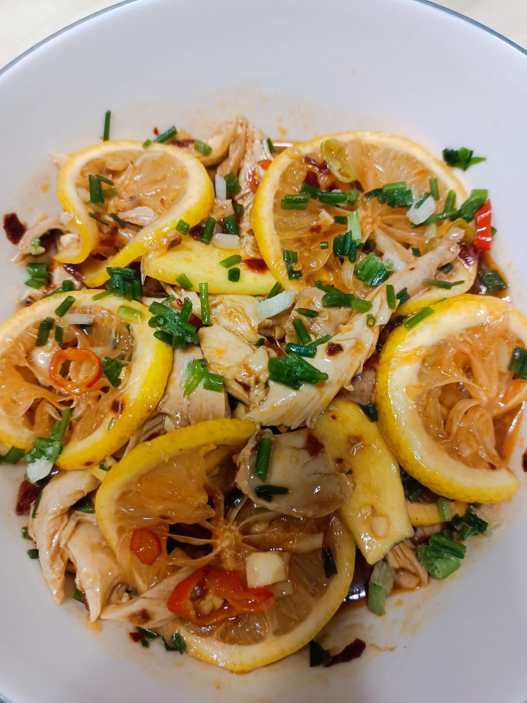 ㊙️酸辣开胃的柠檬手撕鸡腿肉！好吃不胖