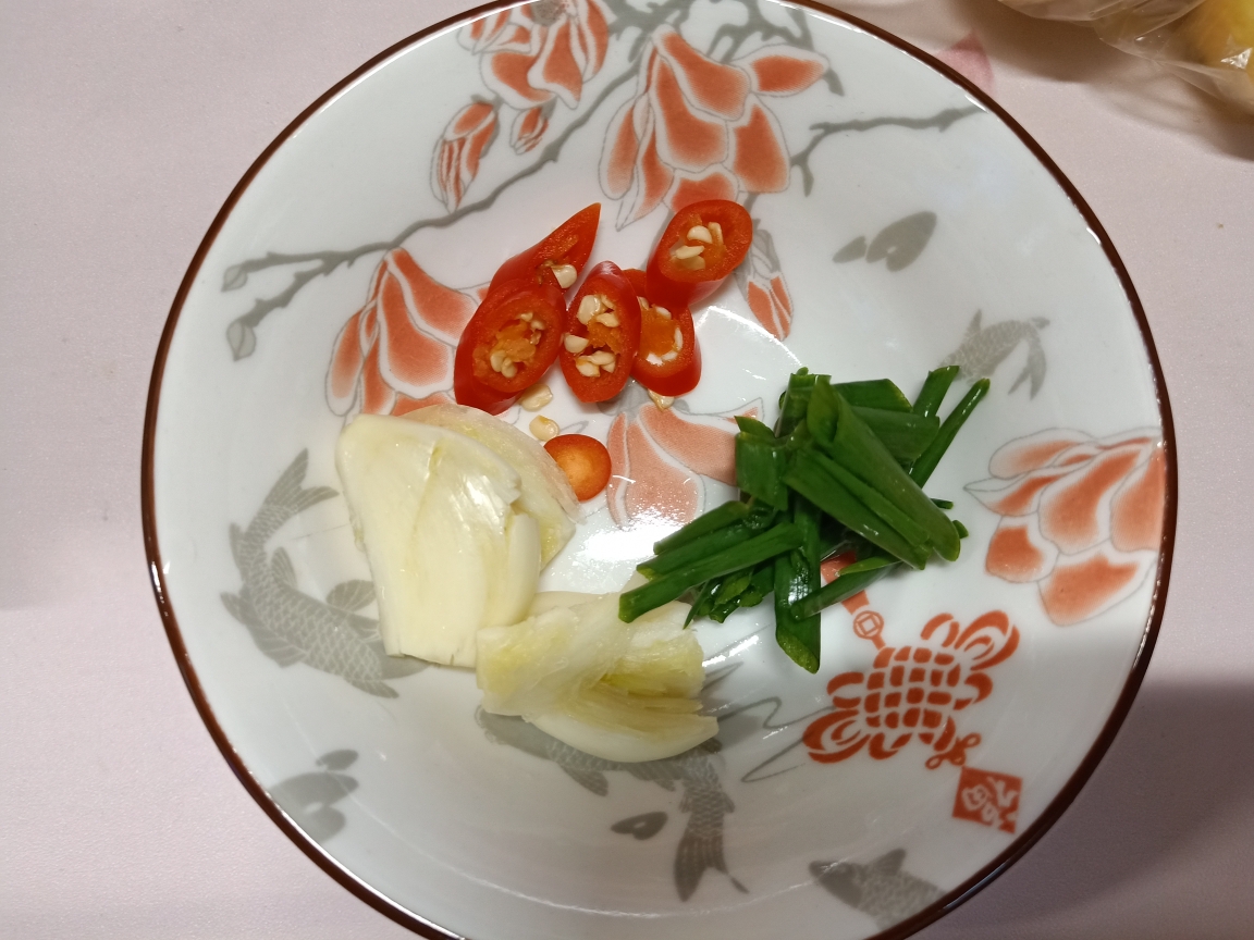 油豆腐炖白菜的做法 步骤2