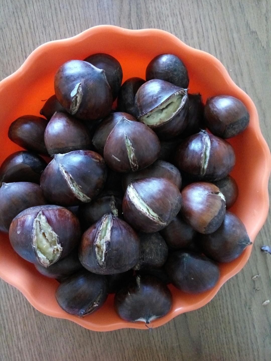 慵懒美丽的栗子