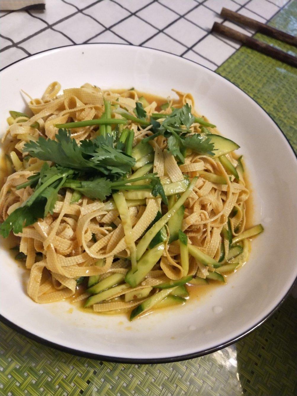 炝拌干豆腐丝