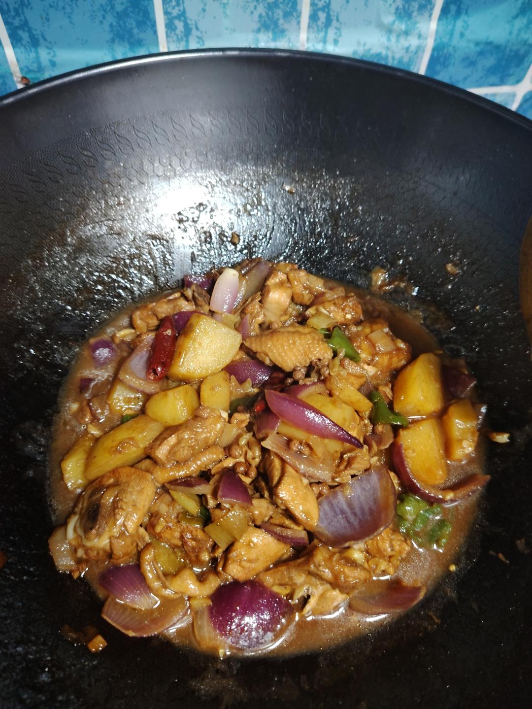 正宗新疆大盘鸡+裤带面