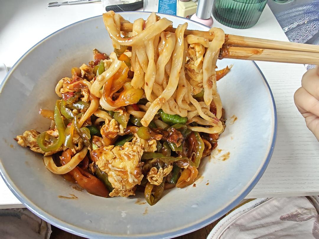 青椒鸡蛋拌面（主食，面条）