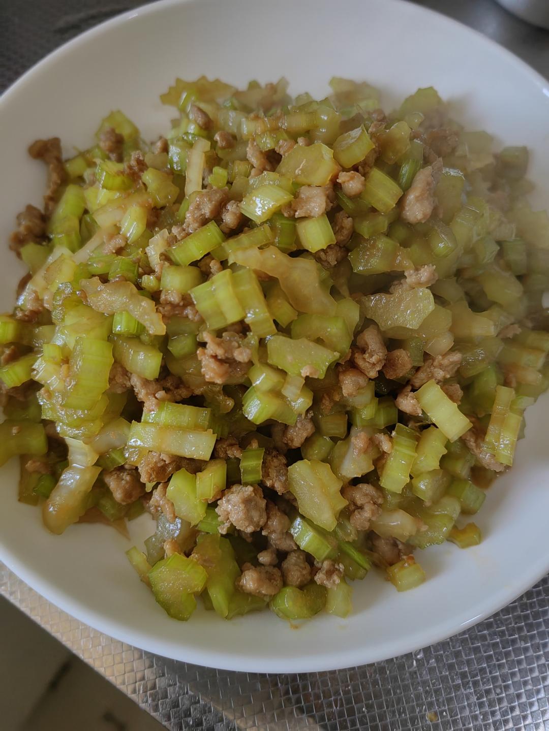 下饭菜：肉末芹菜