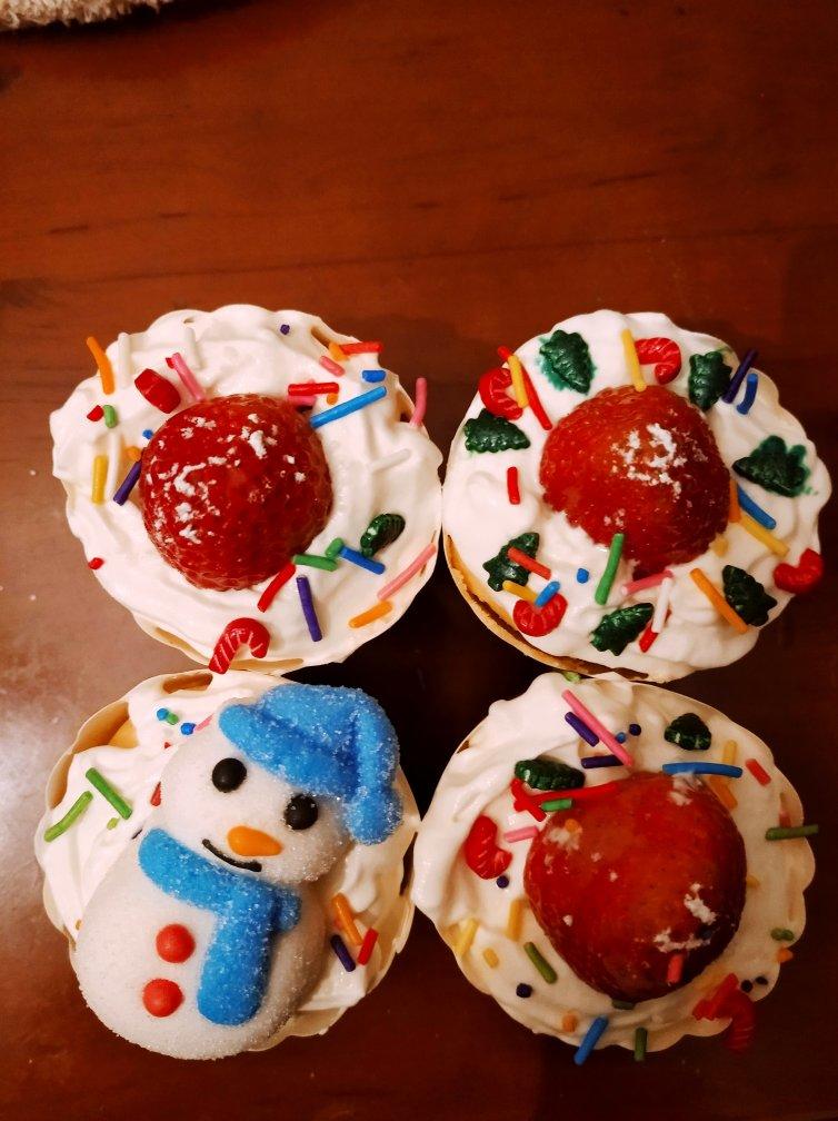 圣诞纸杯蛋糕 x 博世打蛋器