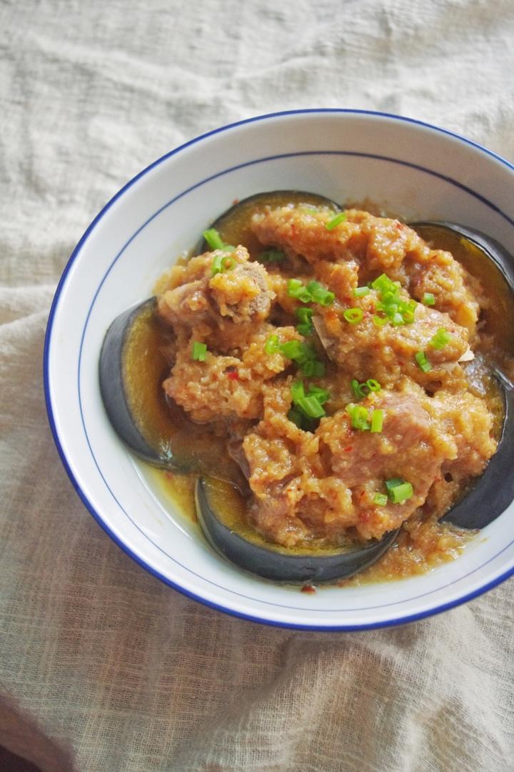 霜降的一餐 l 竹荪虫草花鸡汤+粉蒸南瓜排骨