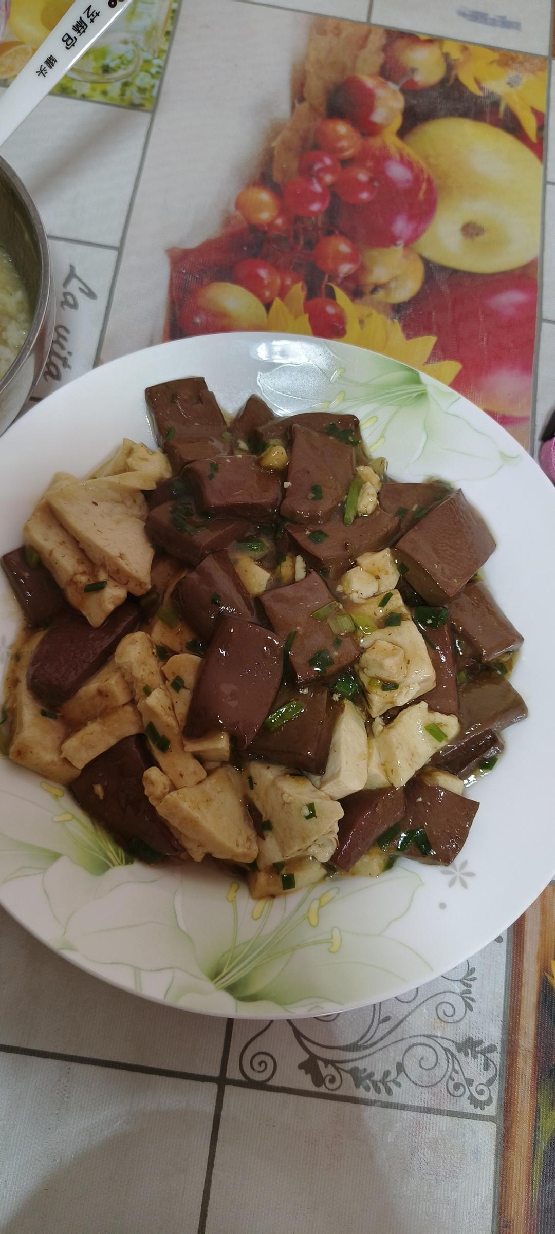 鸭血豆腐