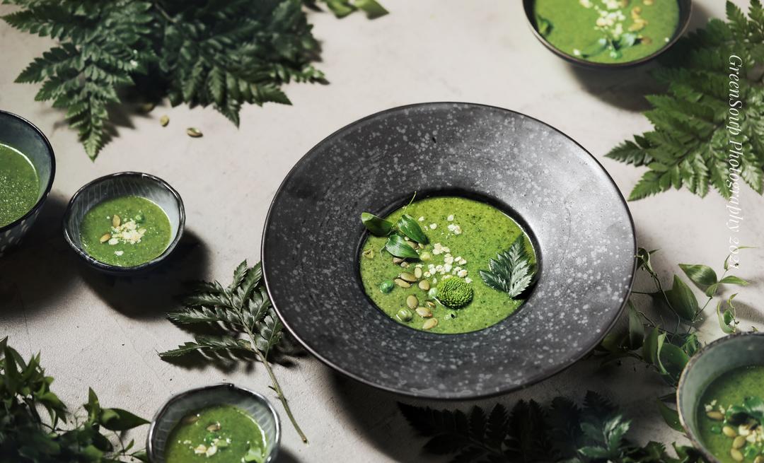 春天绿蔬菜浓汤的做法